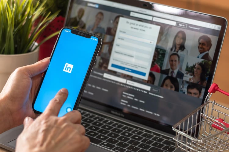 5 trucos de LinkedIn para mejorar tu marca personal 5 trucos de LinkedIn para mejorar tu marca personal