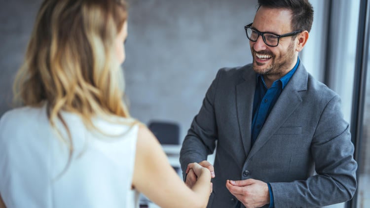 Por qué necesitas un representante de ventas en tu negocio Por qué necesitas un representante de ventas en tu negocio