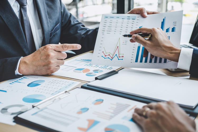 ¿Y si tu empresa no necesita oficina? Guía para pasar a full remoto sin morir en el intento ¿Y si tu empresa no necesita oficina? Guía para pasar a full remoto sin morir en el intento