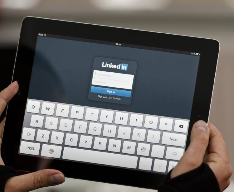 linkedin-tablet-empresa linkedin-tablet-empresa