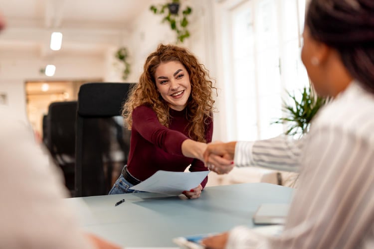 Cómo buscar empleo con ayuda de la inteligencia artificial Cómo buscar empleo con ayuda de la inteligencia artificial