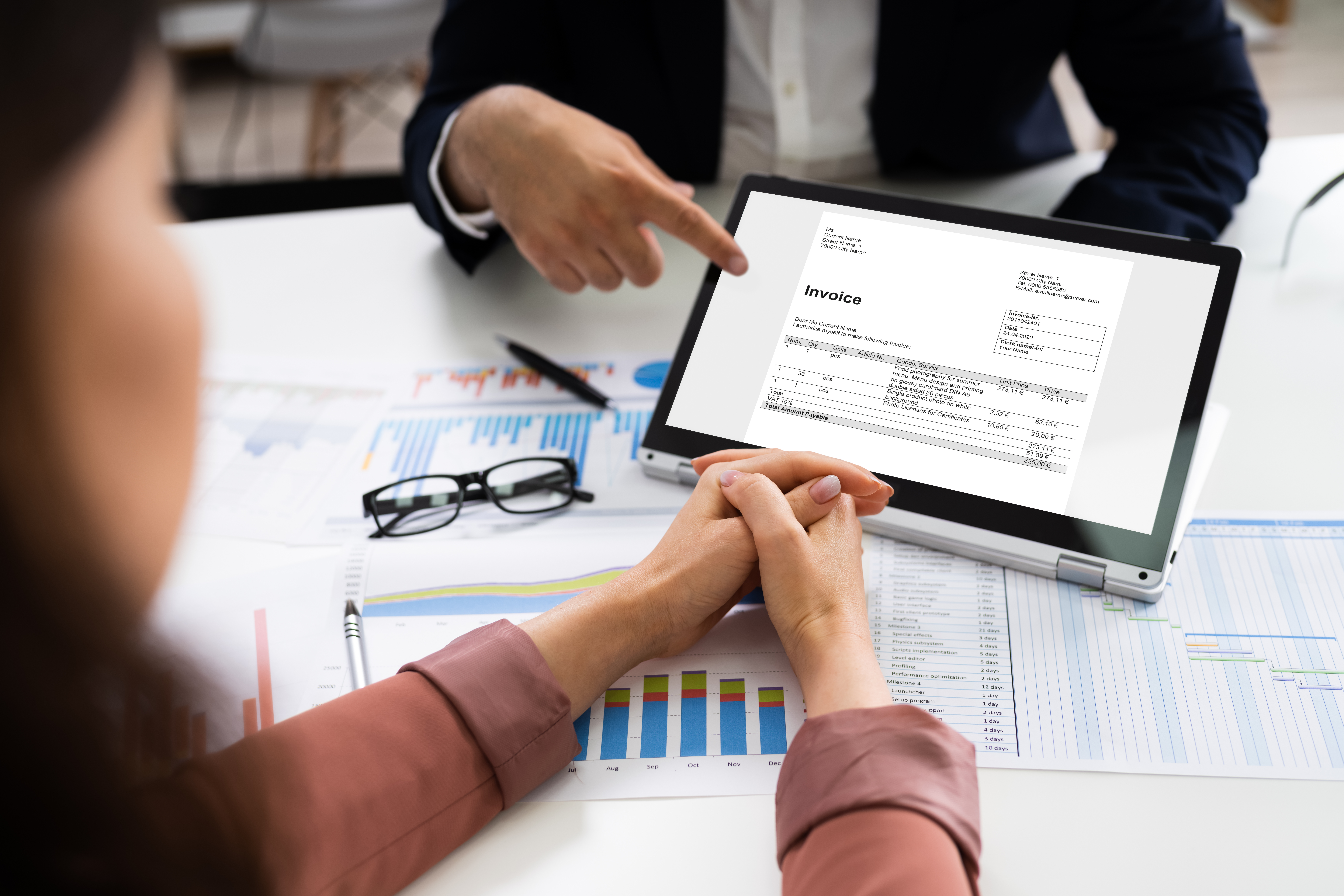 Factura electrónica obligatoria para autónomos y pequeñas empresas: todas las claves
