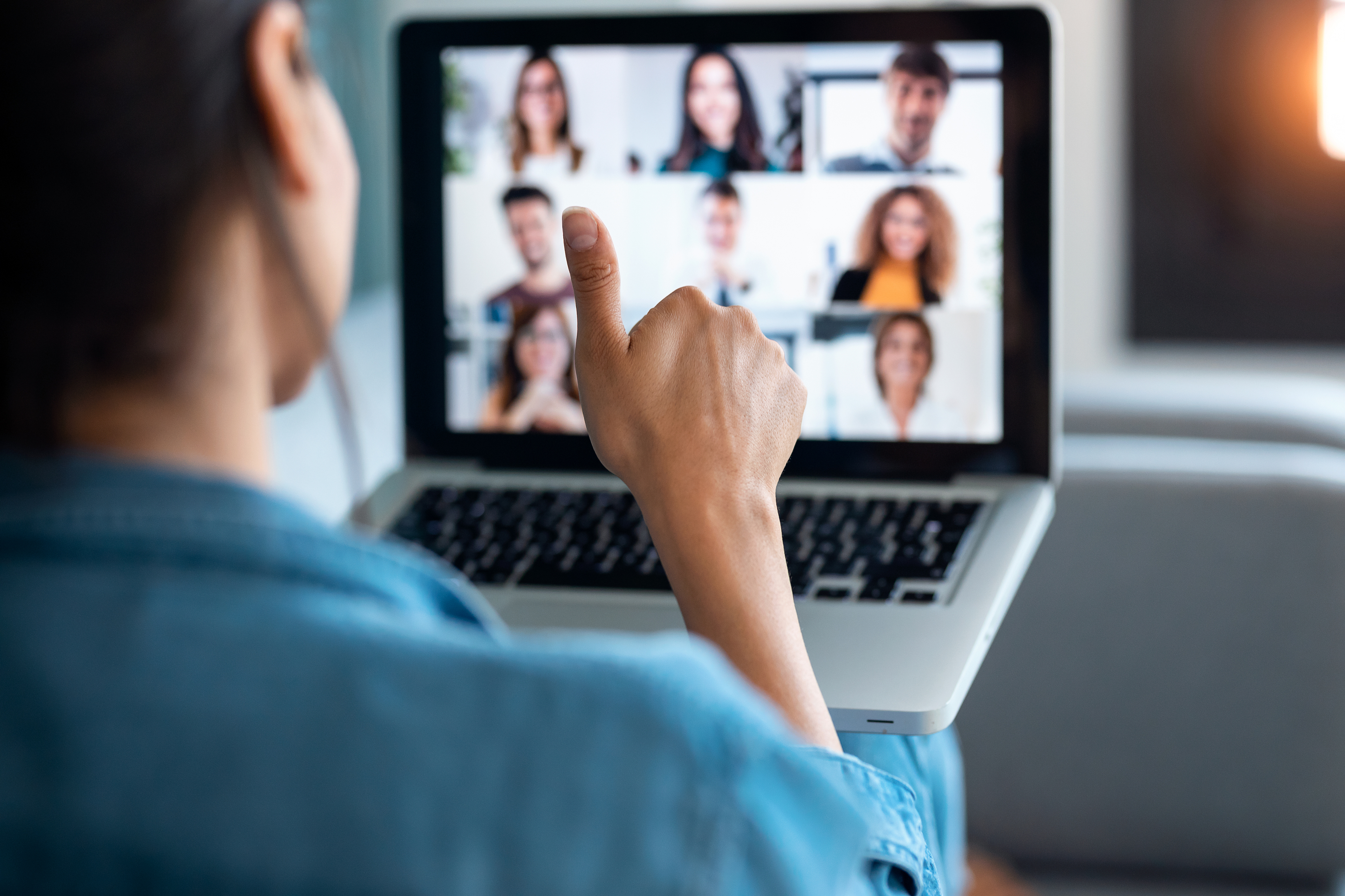 Las mejores prácticas para fomentar la comunicación transversal