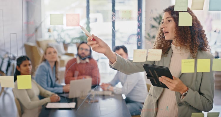 Cómo crear cursos online para dar formaciones en tu empresa Cómo crear cursos online para dar formaciones en tu empresa