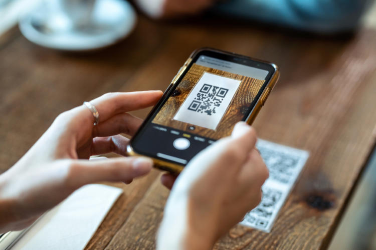 Código QR o código de barras: cuál elegir para tu negocio Código QR o código de barras: cuál elegir para tu negocio