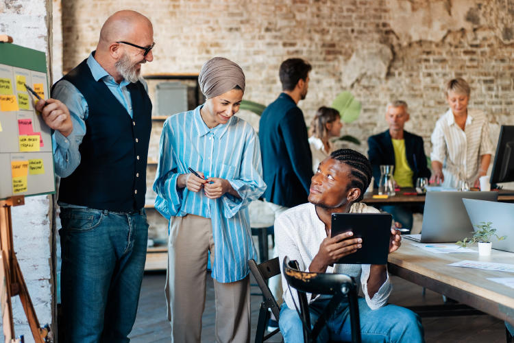 La diversidad generacional como punto clave en el trabajo La diversidad generacional como punto clave en el trabajo