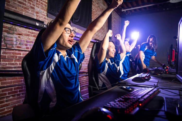 gamers-esports-empresa-trabajadores gamers-esports-empresa-trabajadores