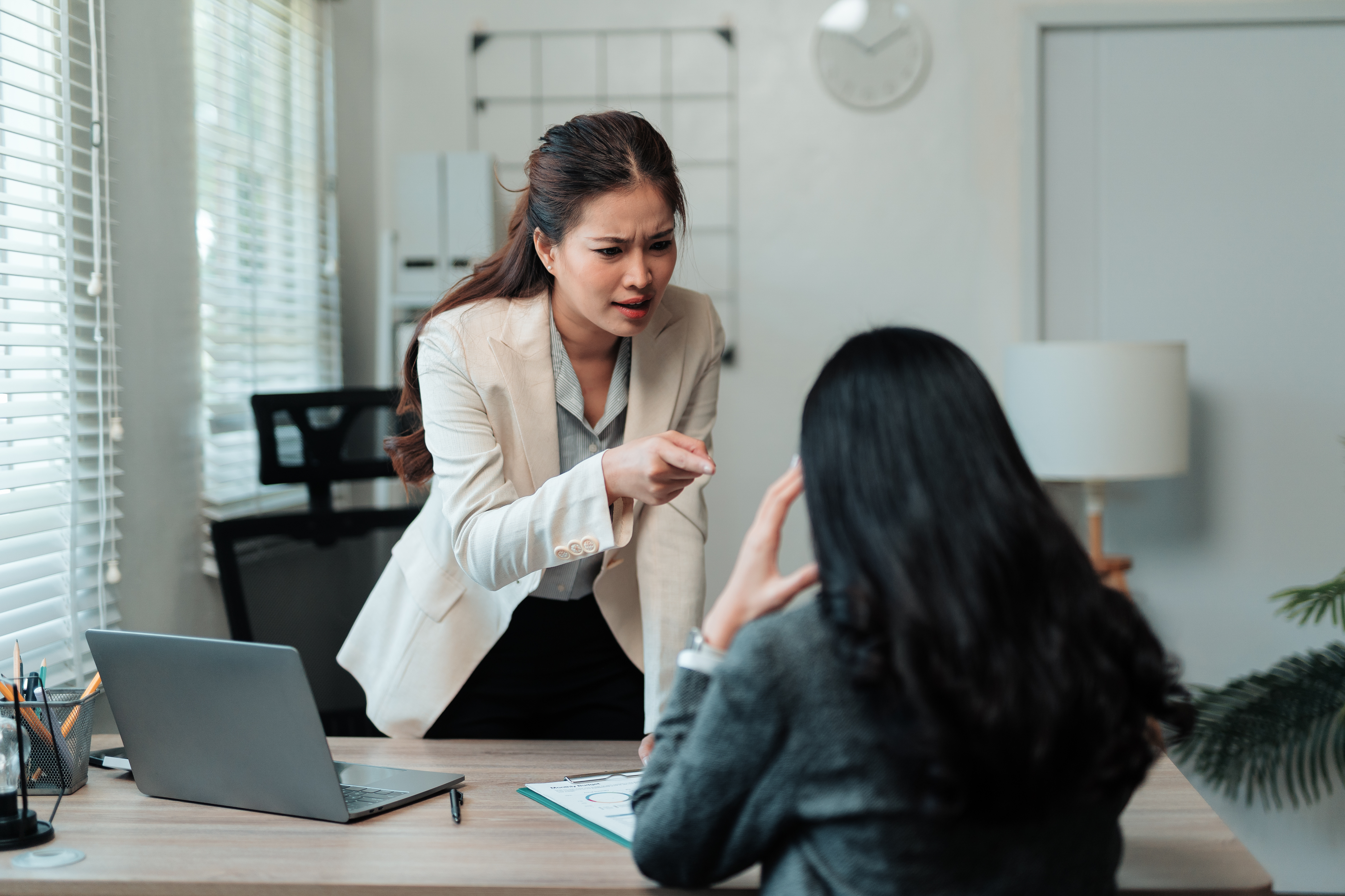 C&oacute;mo evitar conflictos laborales antes de que escalen