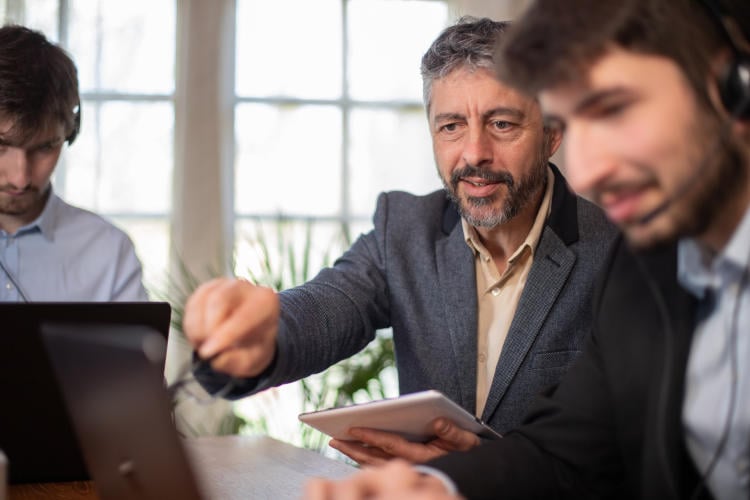 Lo mejor de los dos mundos: la eficiencia del teletrabajo híbrido Lo mejor de los dos mundos: la eficiencia del teletrabajo híbrido
