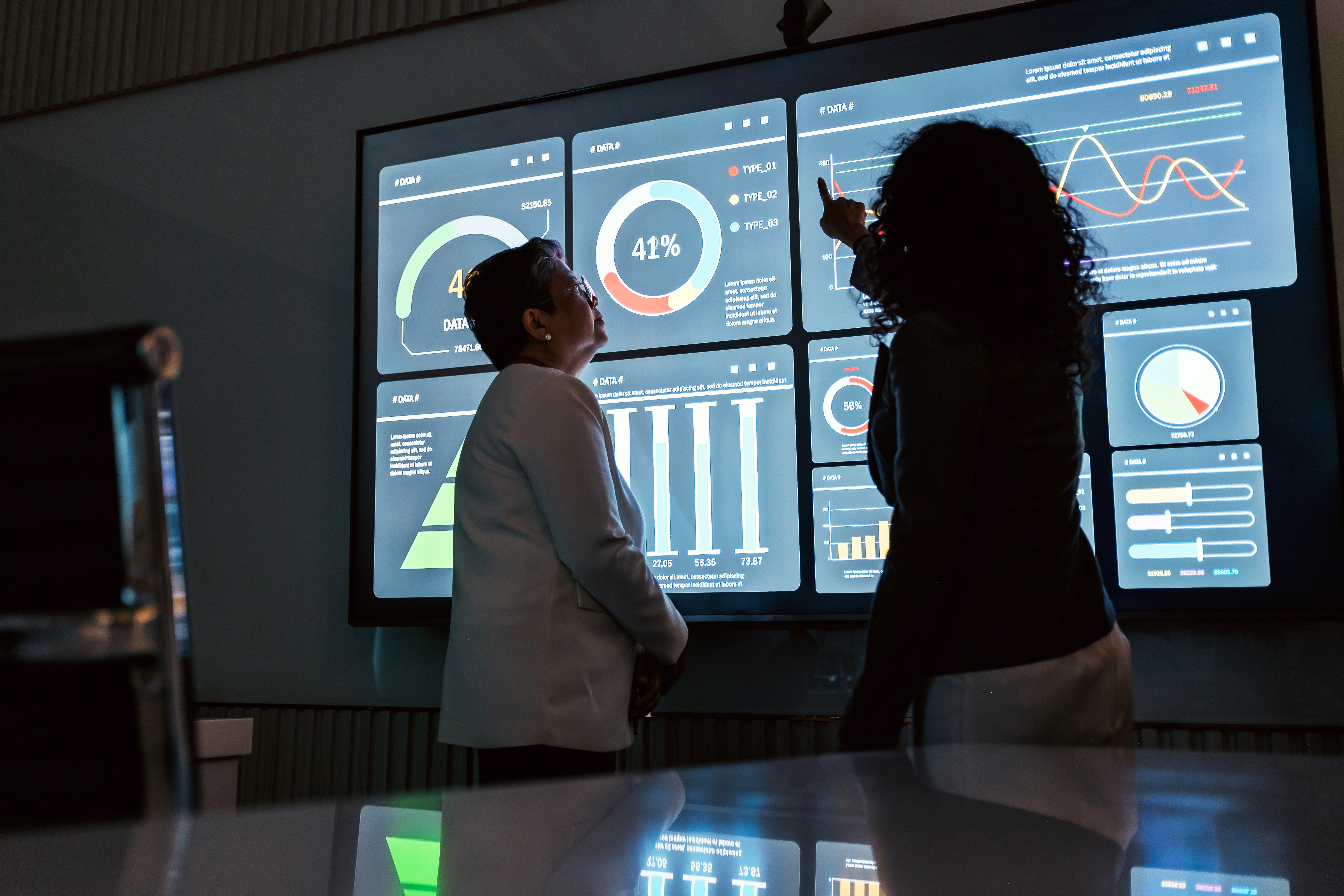 Dark data en empresas: qu&eacute; es y c&oacute;mo aprovechar los datos que ya tienes