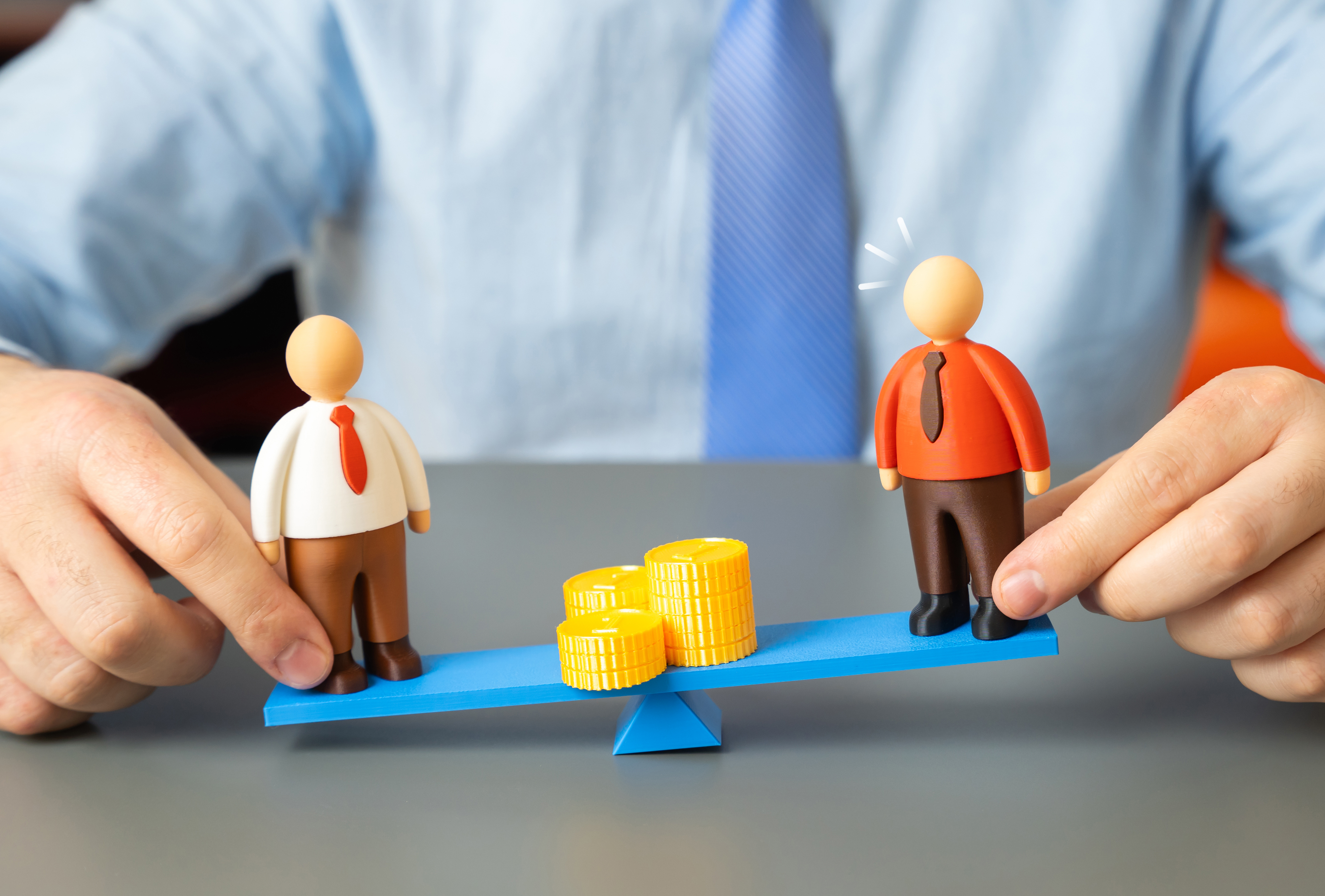 Pol&iacute;ticas de transparencia salarial ventajas y riesgos para las empresas