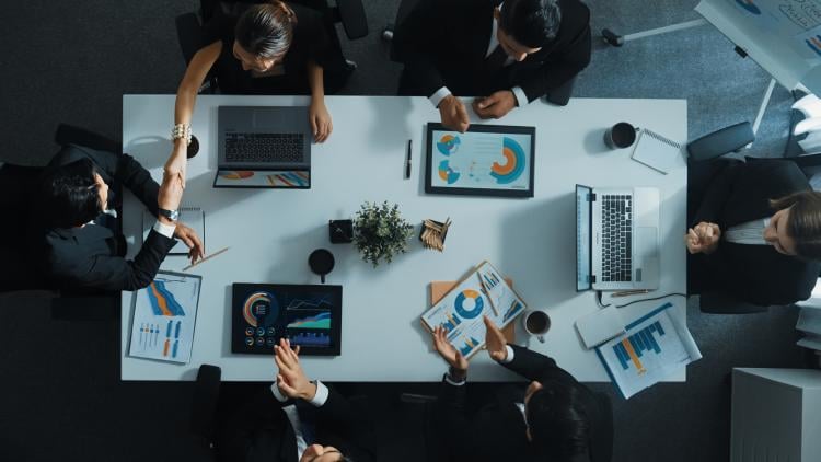 Scrum para hacer una retrospectiva del año y un plan de mejora Scrum para hacer una retrospectiva del año y un plan de mejora